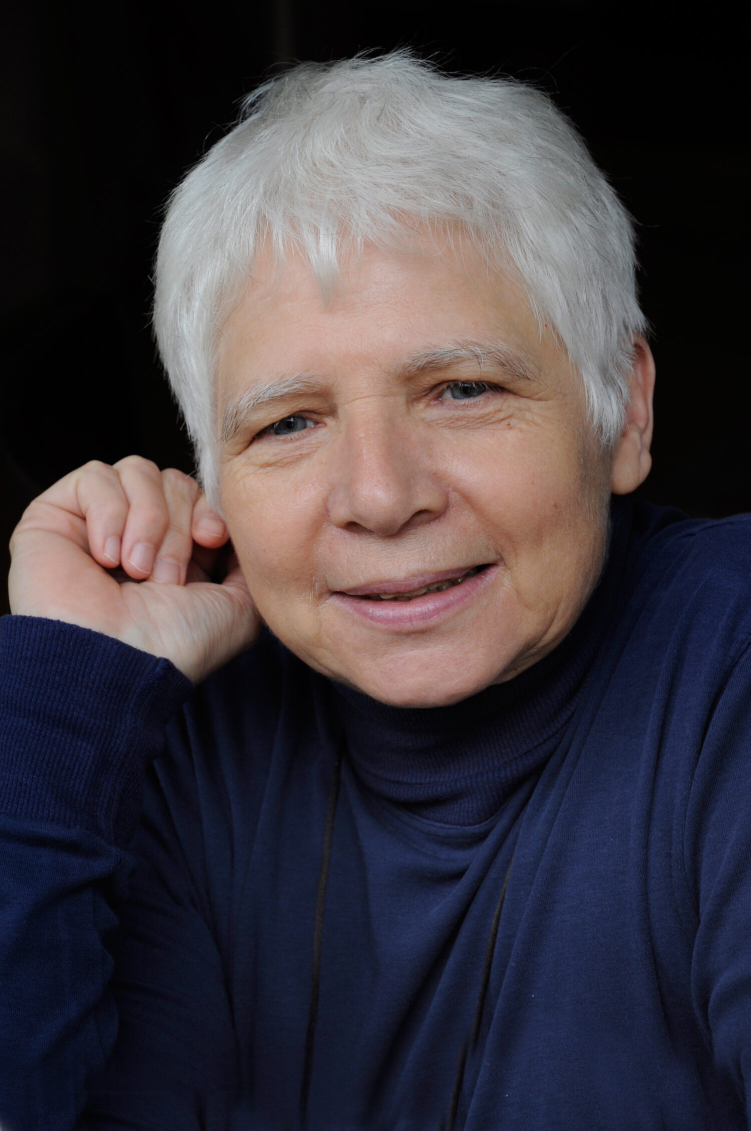 Wanda Schmid